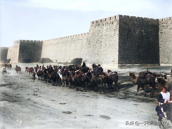 100年前北京城墙彩色老照片，如果不拆，比西安城墙还壮观巍峨