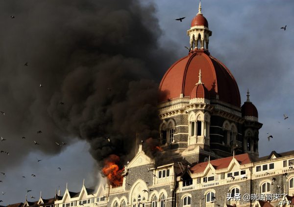 印度“911事件”，10名暴徒血洗孟买酒店24小时，195人死于非命