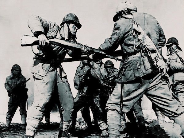 1940年，小个子排长冲进日军阵地，完成了一场漂亮的五杀
