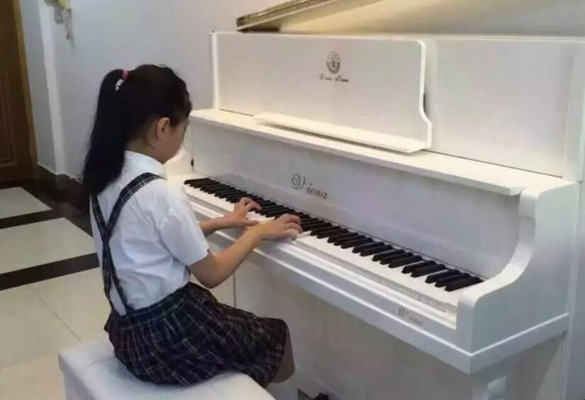 女孩学钢琴的好处是什么