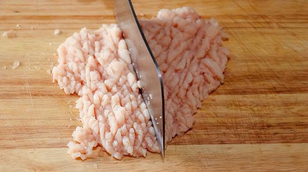 推荐7种鸡胸肉的做法，少油少盐吃着香