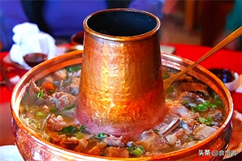 丽江纳西族的食俗及10大传统美食