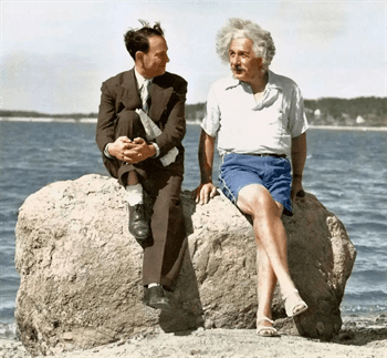 爱因斯坦拍照为什么只拍“上半身”？
