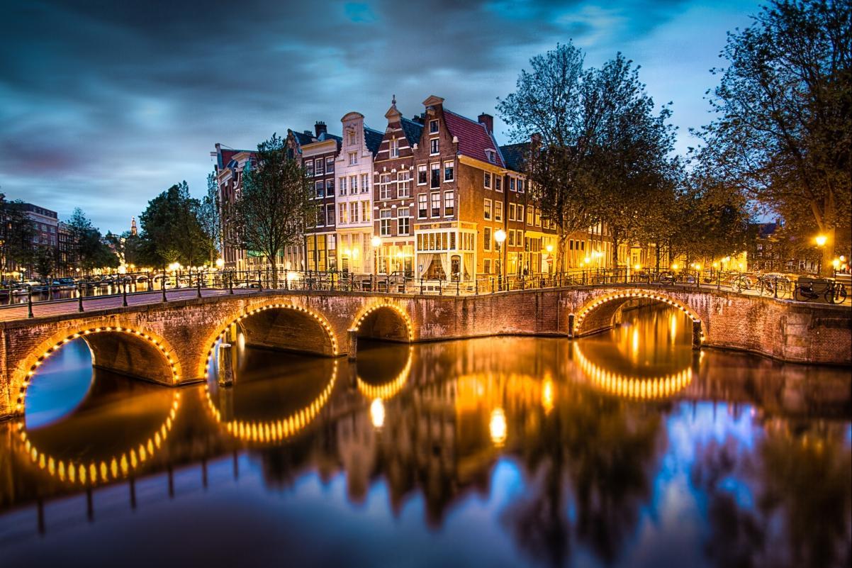 “世界性都”阿姆斯特丹，是怎么发展起来的？