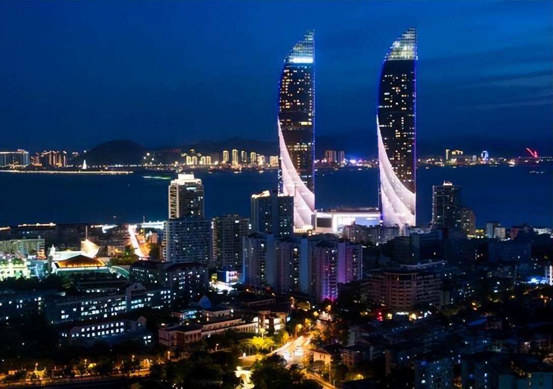 中国最宜居的四个海滨城市