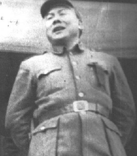 34年国军少将救下8.6万红军，建国后毛主席叮嘱：一定要找到他！