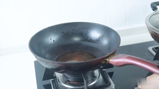 铁锅反复生锈怎么处理 铁锅生锈怎么保养？