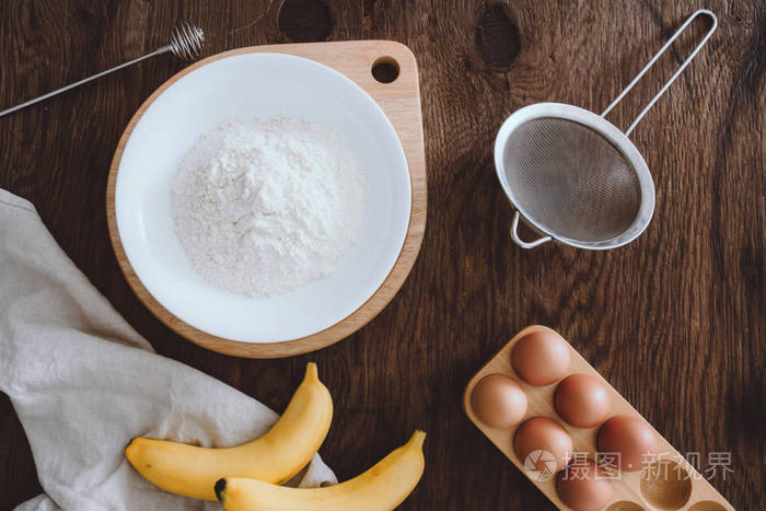 香蕉牛奶饼最简单做法 热香蕉牛奶怎么做？