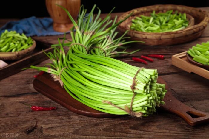蒜苔配什么菜最好吃？分享4种不同做法
