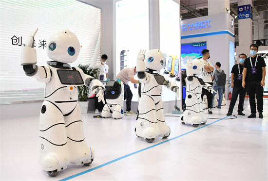 科沃斯旺宝机器人在2016江苏省互联网大会上大放异彩