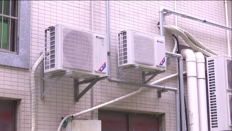 空调外机物业不让挂外墙怎么办?（无专门空调位，阳台封闭）？
